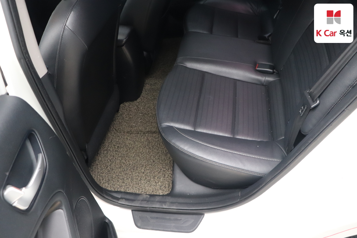 Kia K3 2016 - Image 22