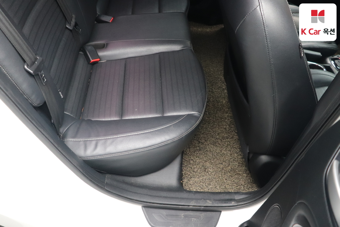 Kia K3 2016 - Image 28