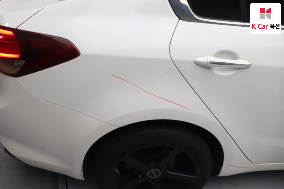 Kia K3 2016 - Image 38