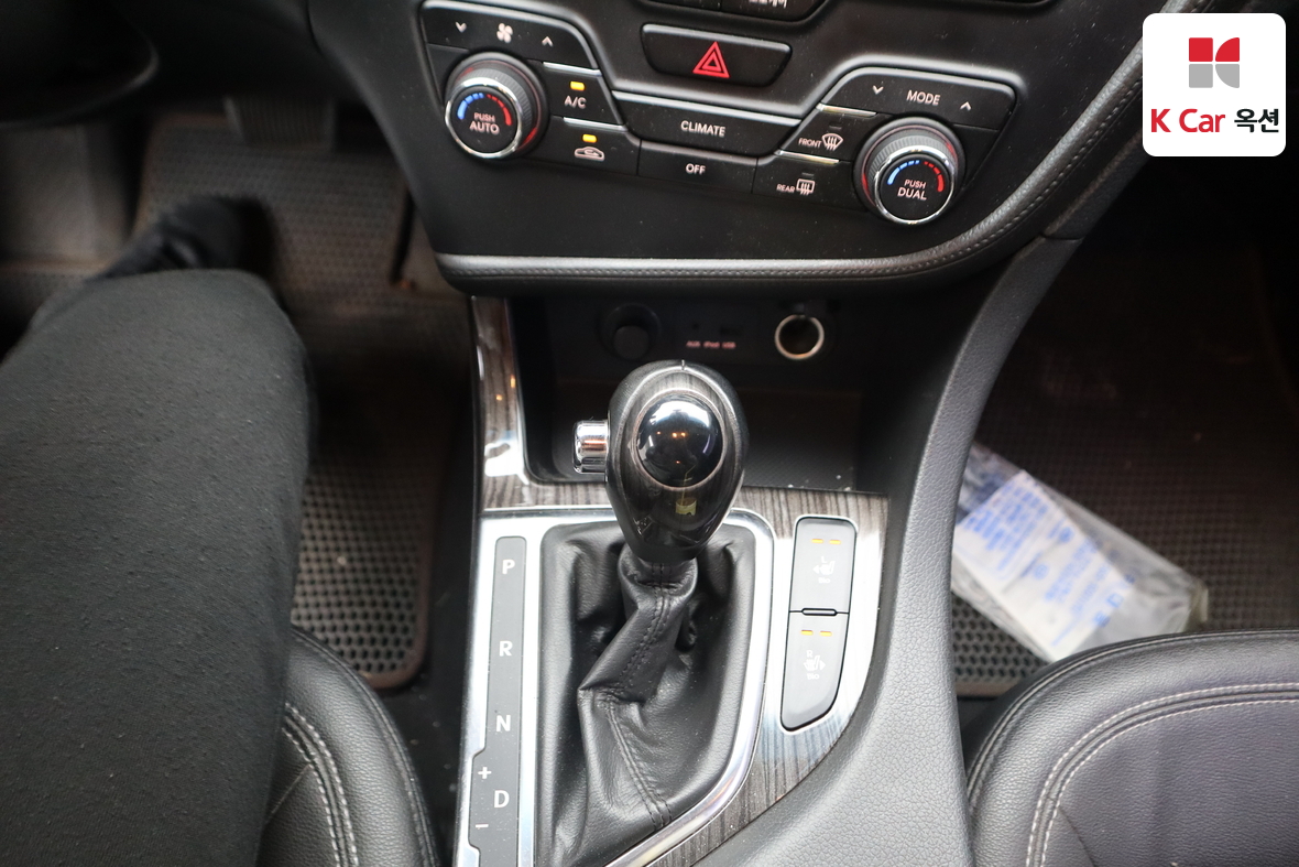 كيا K5 2012 - صورة 15