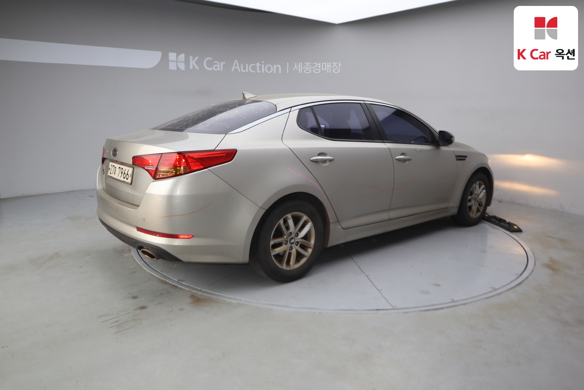 كيا K5 2012 - صورة 2