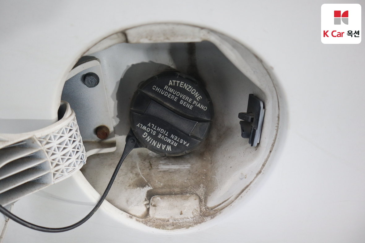 Hyundai Elantra 2011 - Image 22