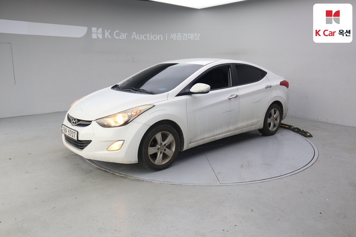 Hyundai Elantra 2011 - Image 1