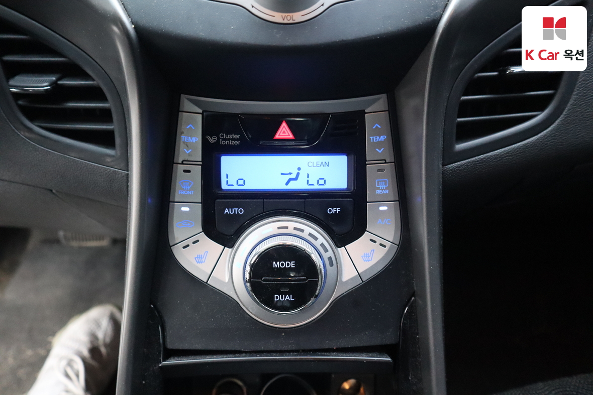 Hyundai Elantra 2011 - Image 14