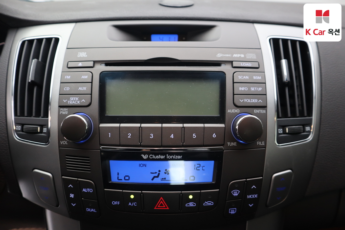 Hyundai Sonata 2008 - Image 13