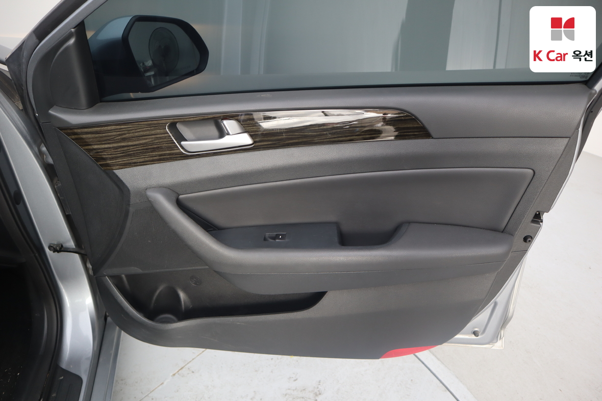 Hyundai Sonata 2016 - Image 28