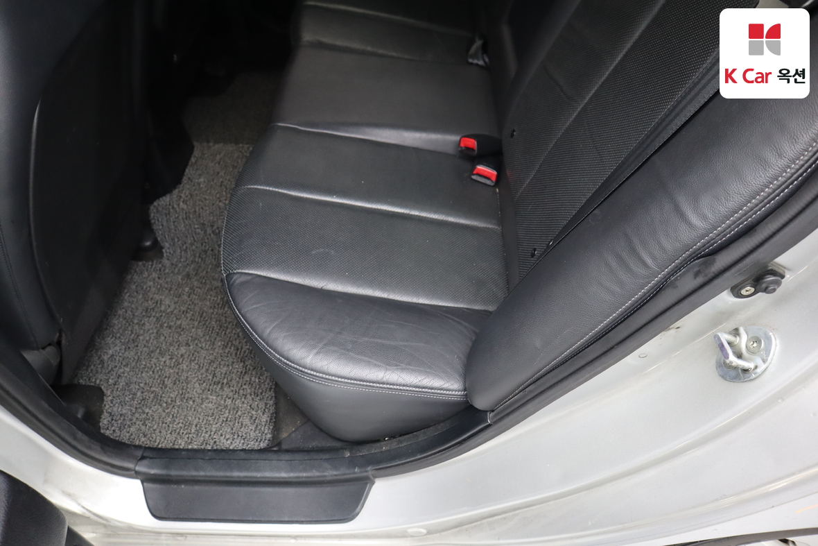 Hyundai Elantra 2012 - Image 22