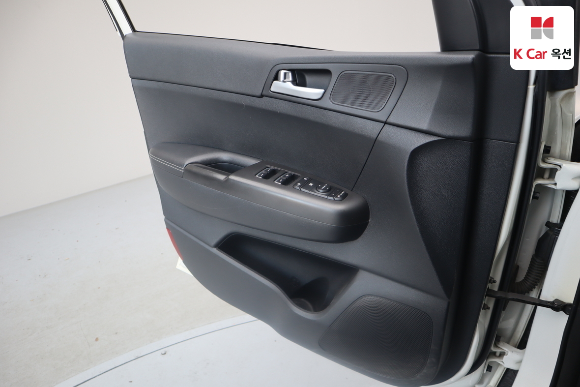 Kia Sportage 2016 - Image 8