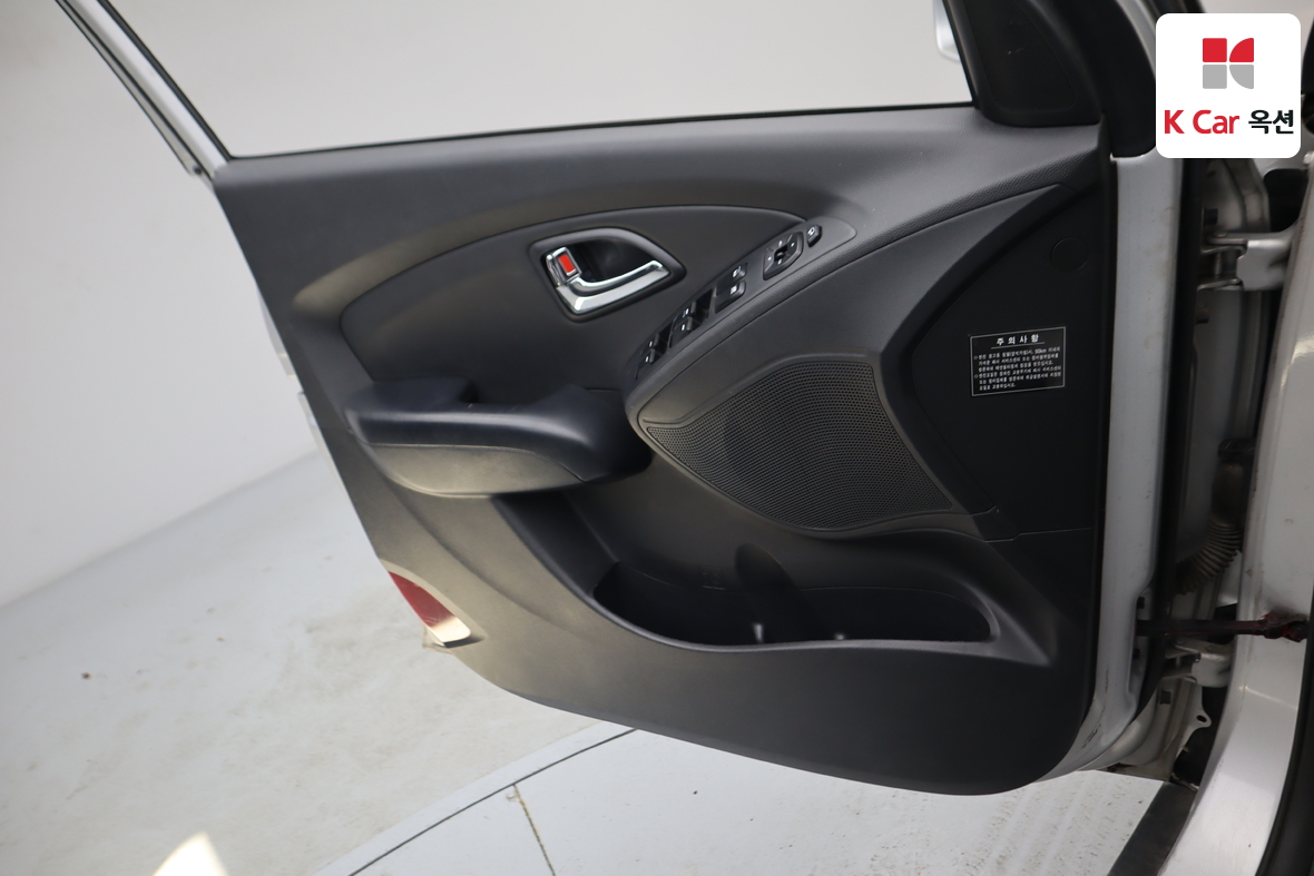 Hyundai Tucson 2012 - Image 8