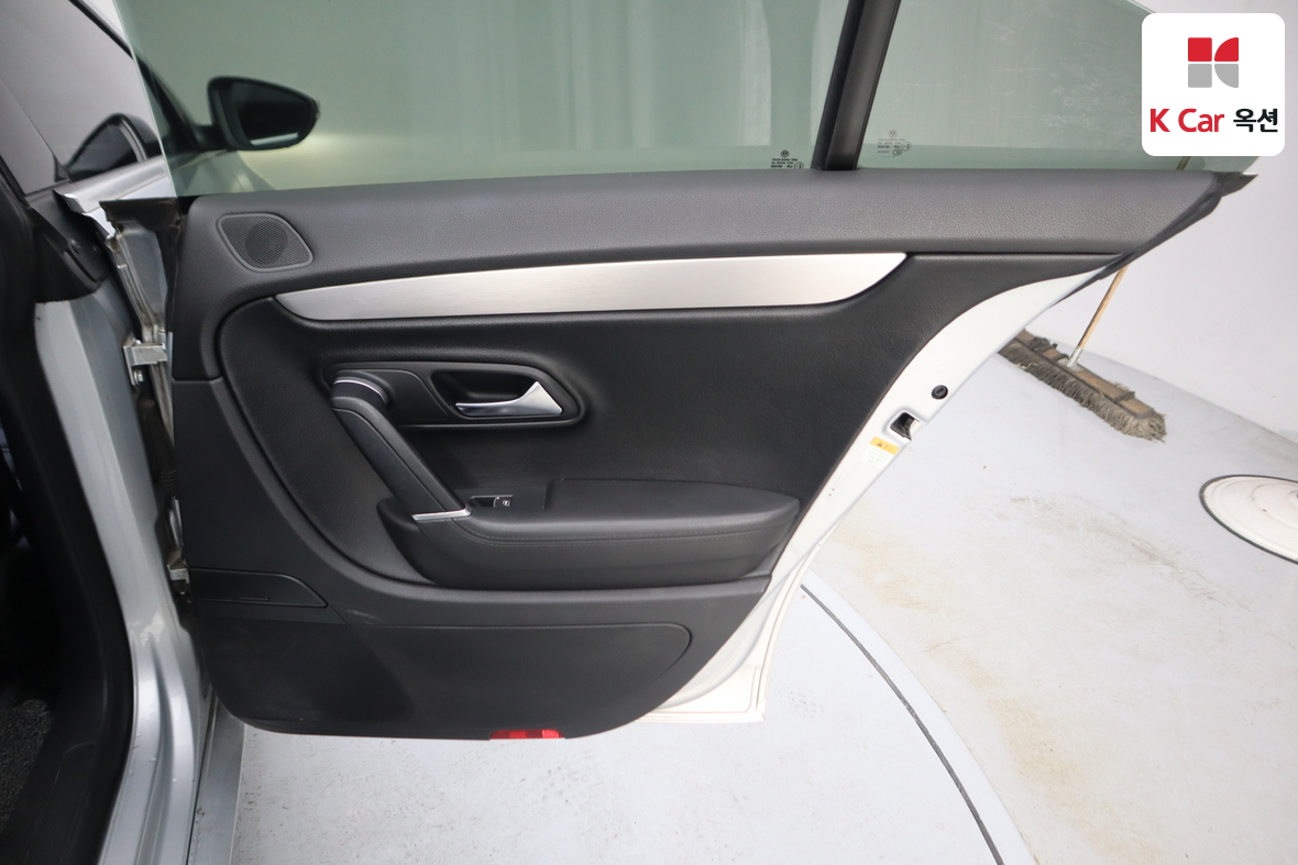 Volkswagen CC 2011 - Image 28