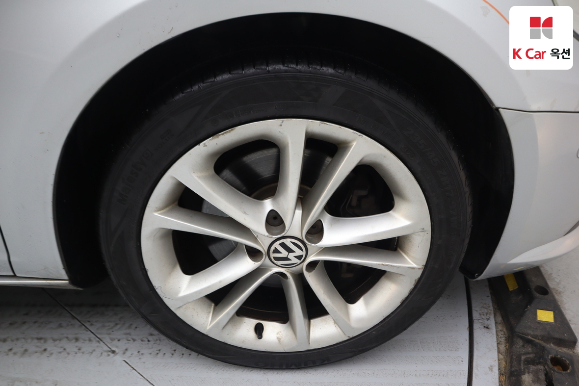 Volkswagen CC 2011 - Image 51