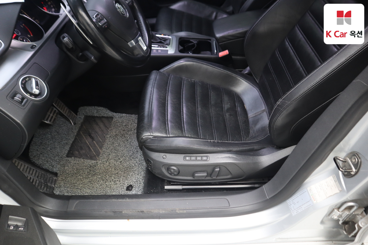 Volkswagen CC 2011 - Image 19