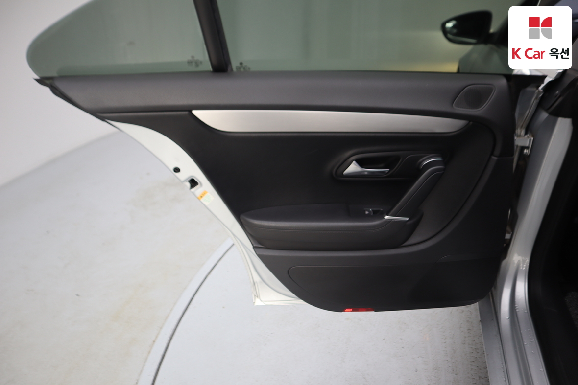 Volkswagen CC 2011 - Image 23