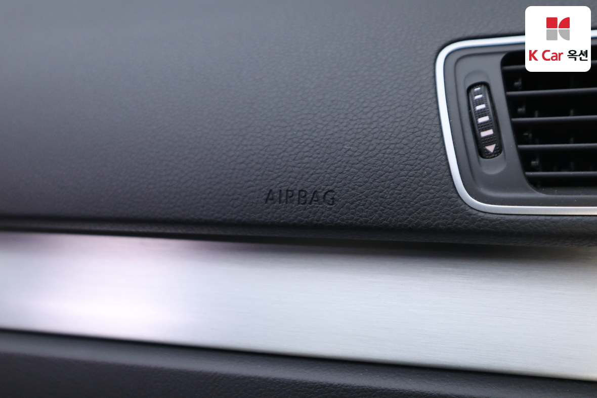 Volkswagen CC 2011 - Image 32