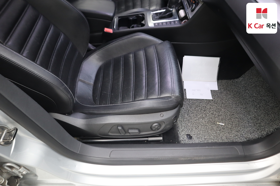 Volkswagen CC 2011 - Image 31