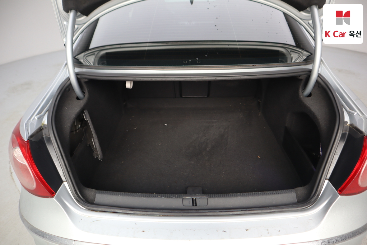 Volkswagen CC 2011 - Image 27