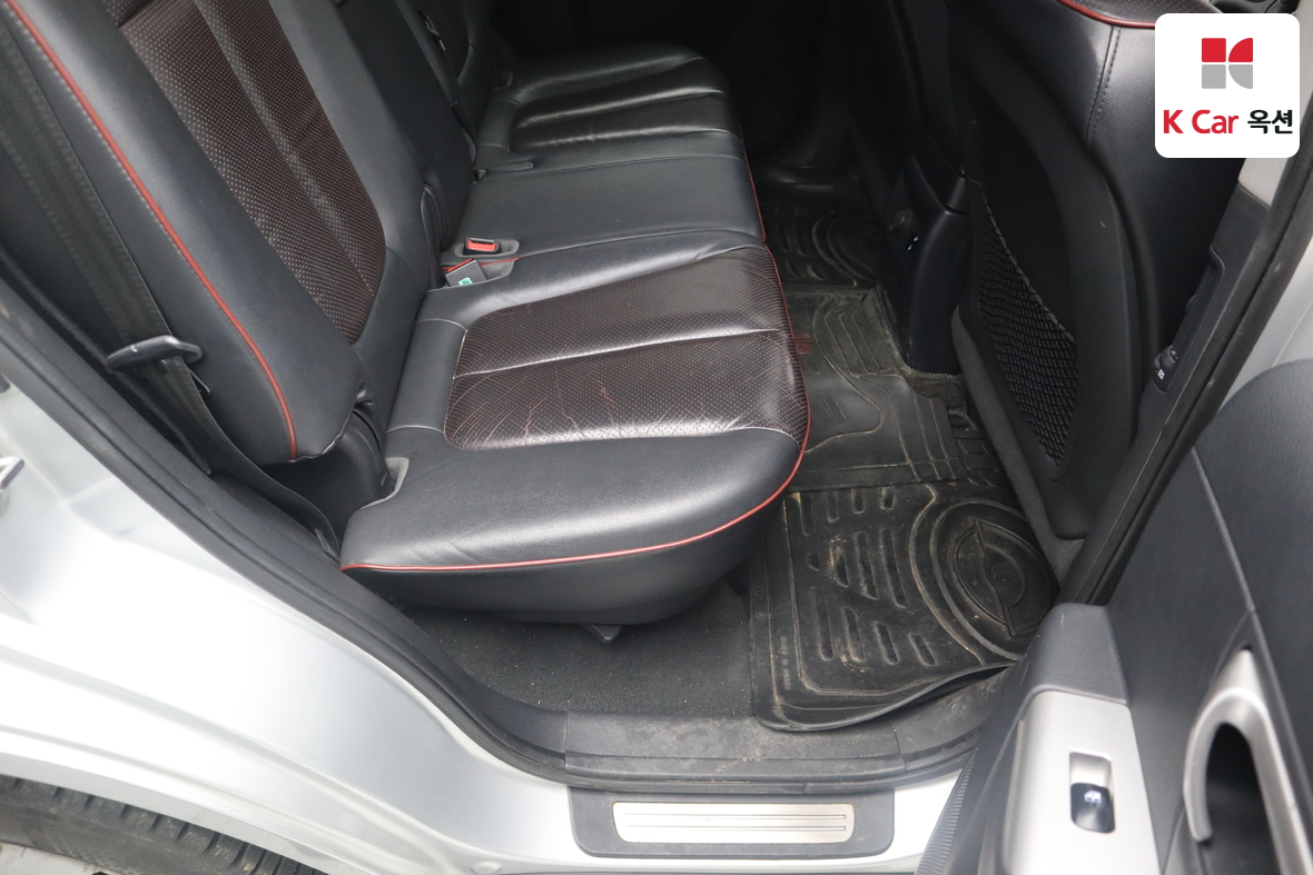 Hyundai Santa Fe 2009 - Image 31