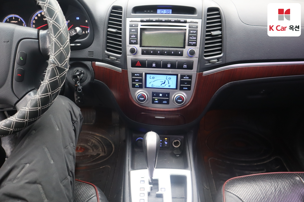 Hyundai Santa Fe 2009 - Image 6