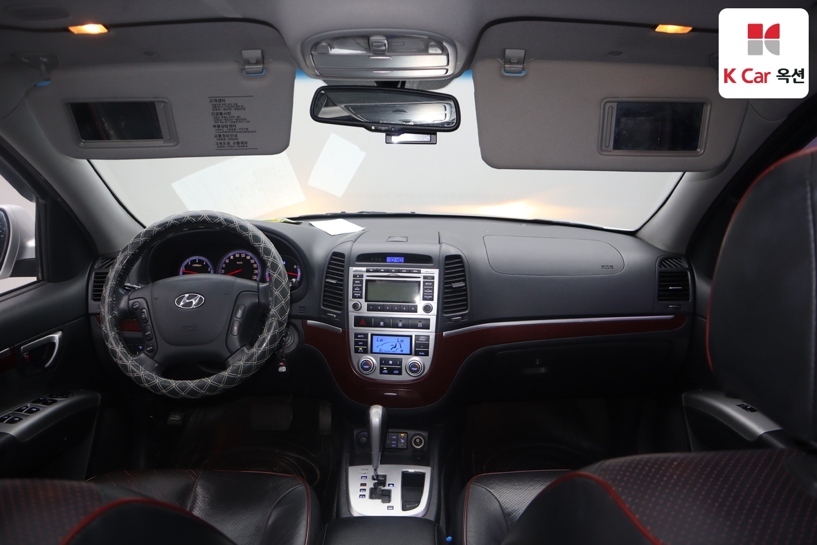 Hyundai Santa Fe 2009 - Image 3