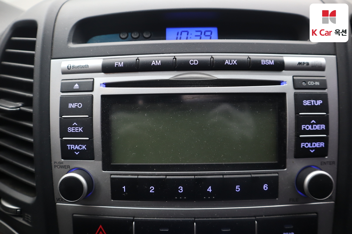 Hyundai Santa Fe 2009 - Image 14