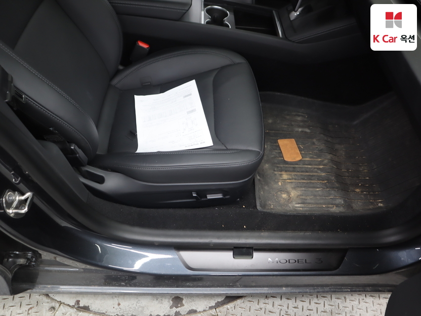 تسلا - MODEL 3 - Image 31