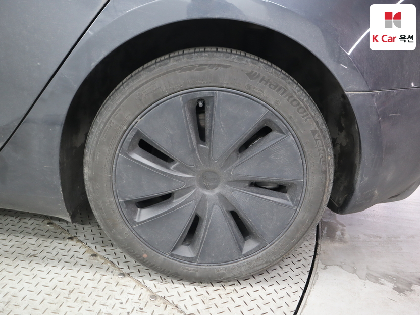 تسلا - MODEL 3 - Image 44