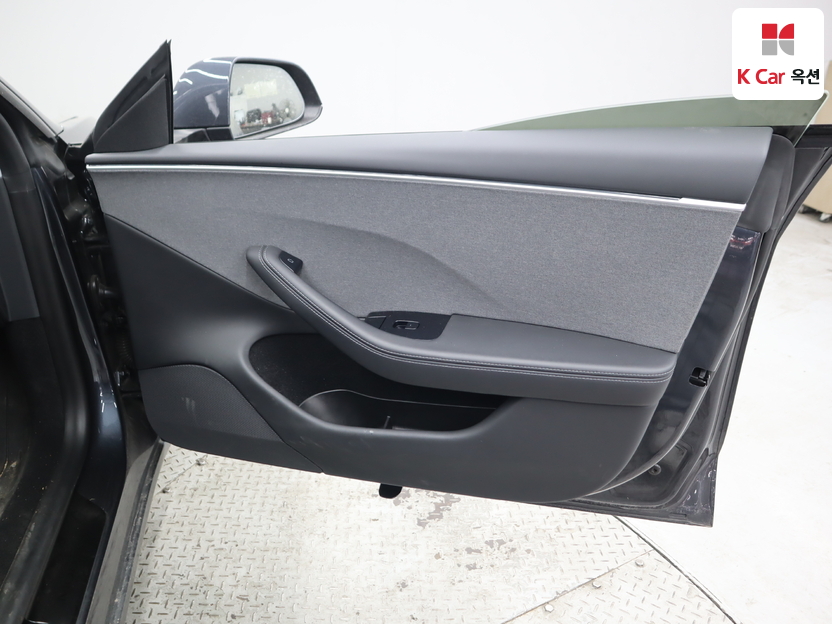 تسلا - MODEL 3 - Image 30