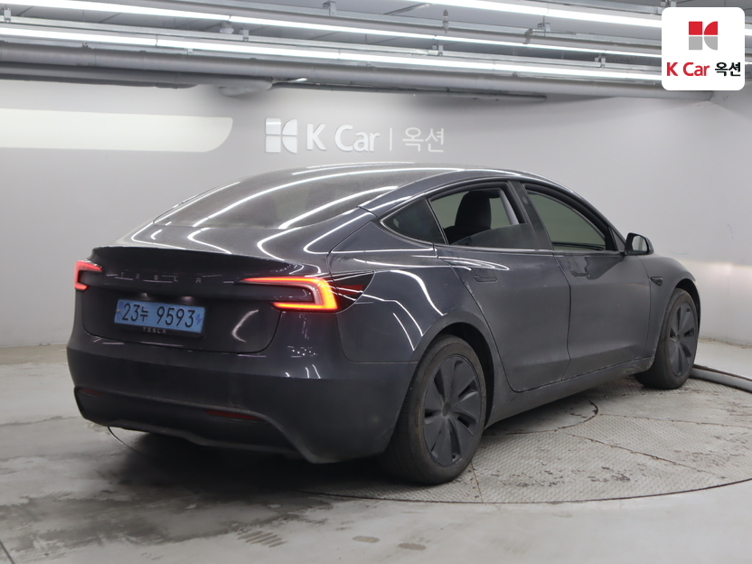 تسلا - MODEL 3 - Image 2