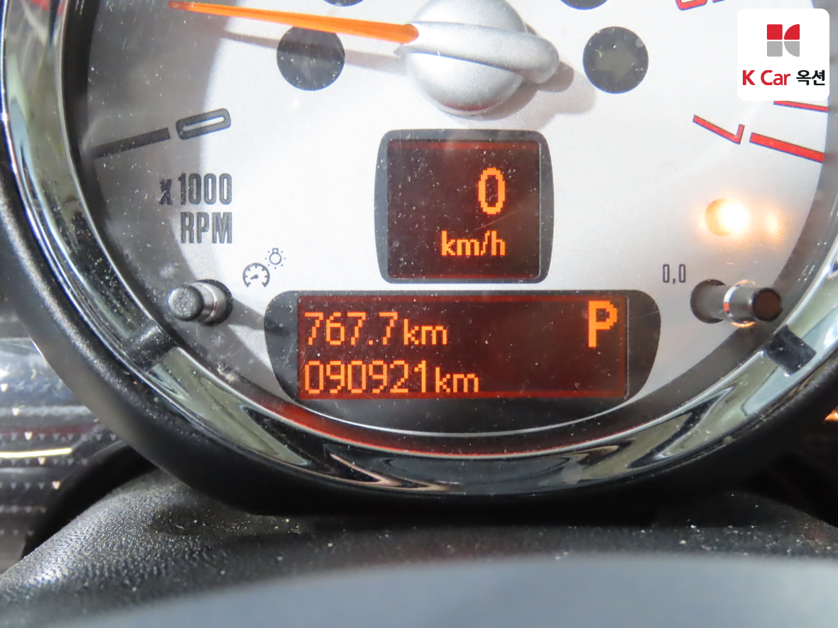 BMW MINI 2013 - Image 4