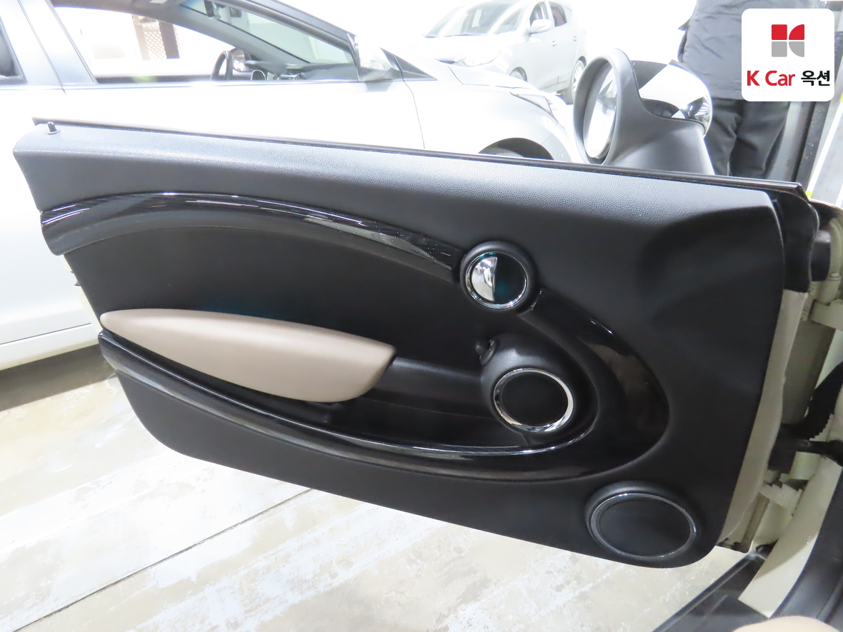 BMW MINI 2013 - Image 8