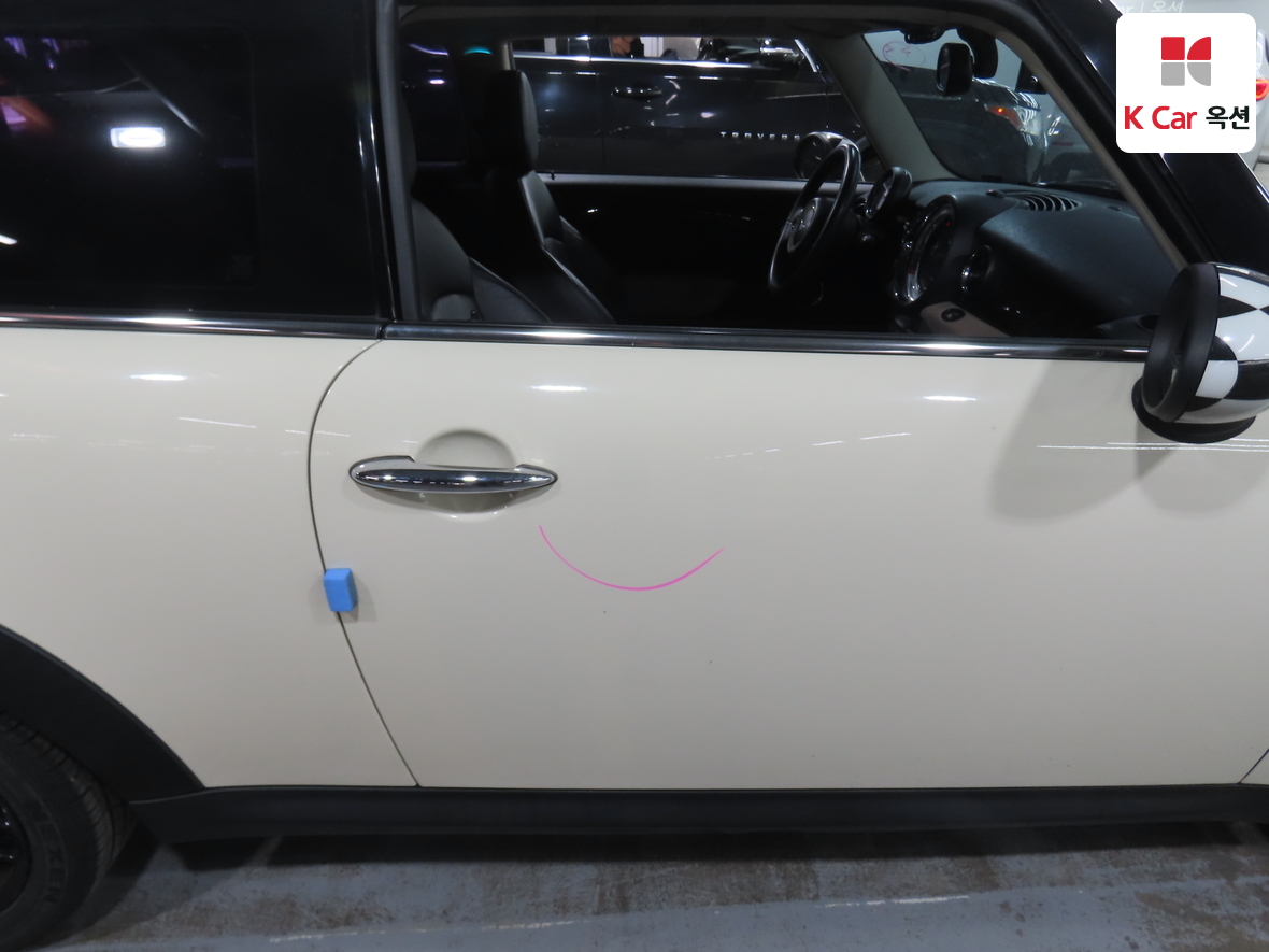 BMW MINI 2013 - Image 34