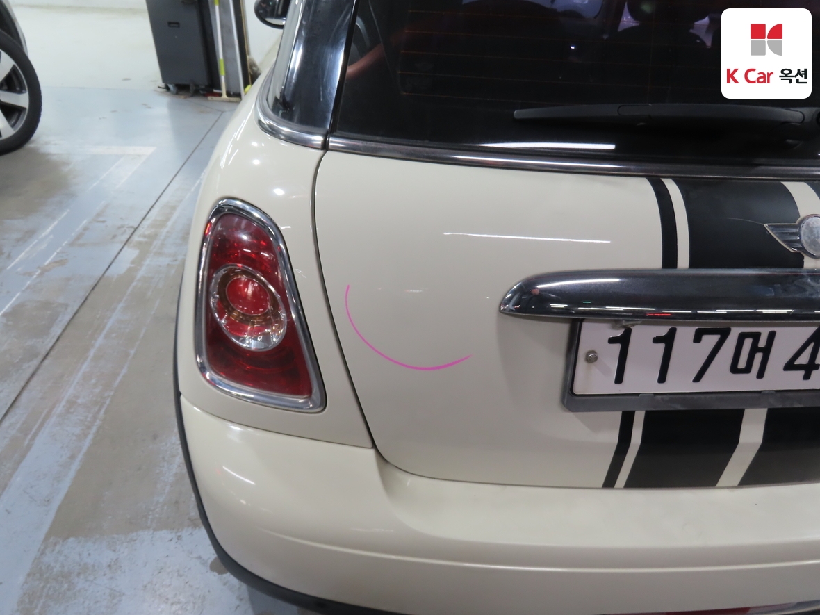 BMW MINI 2013 - Image 33