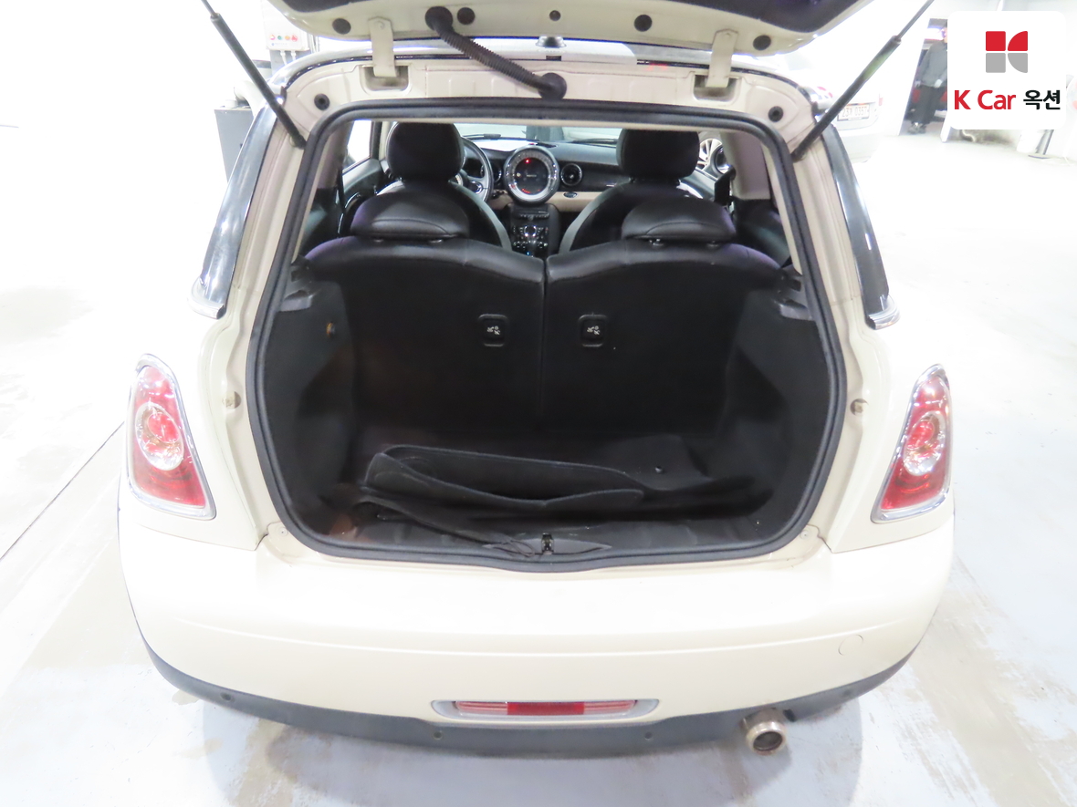 BMW MINI 2013 - Image 24