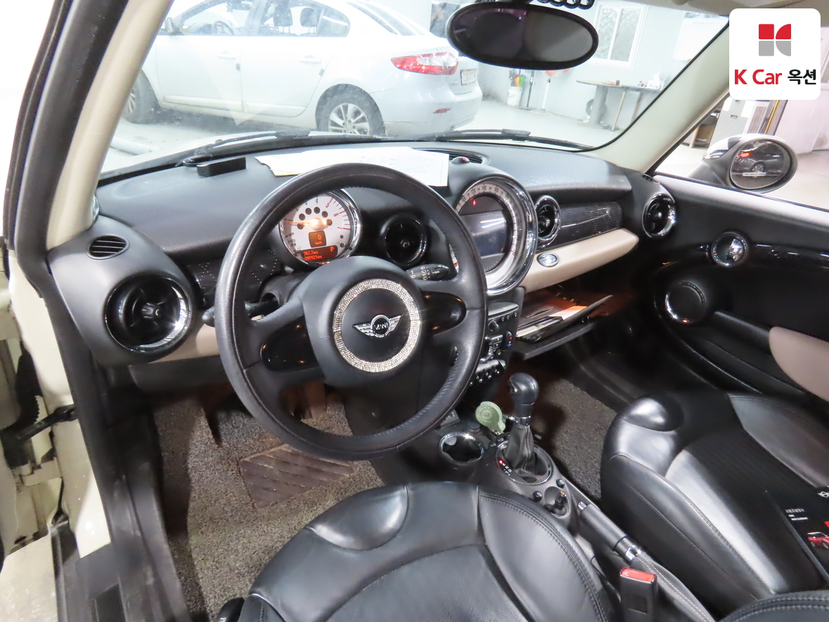 BMW MINI 2013 - Image 3