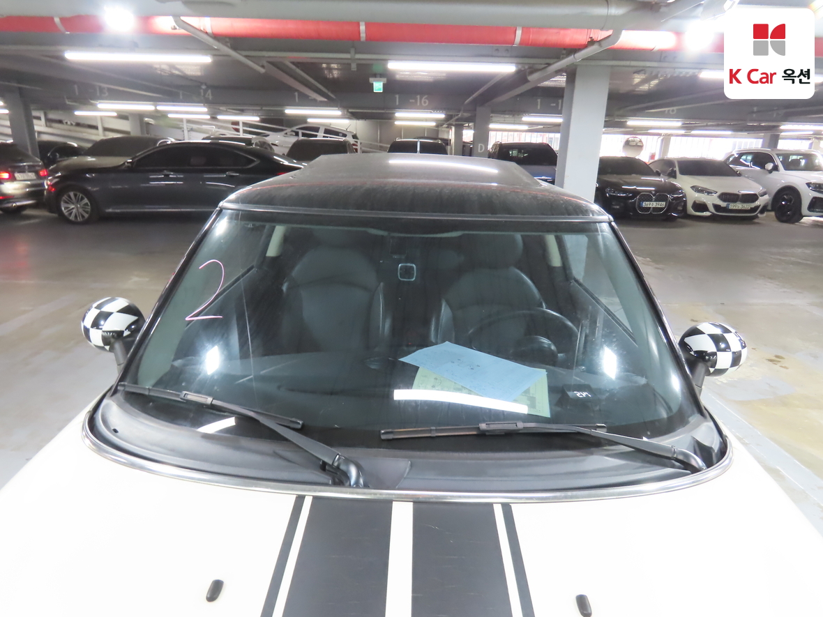 BMW MINI 2013 - Image 31