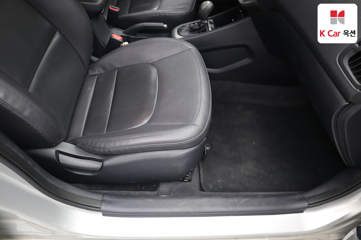 Kia Pride 2012 - Image 30