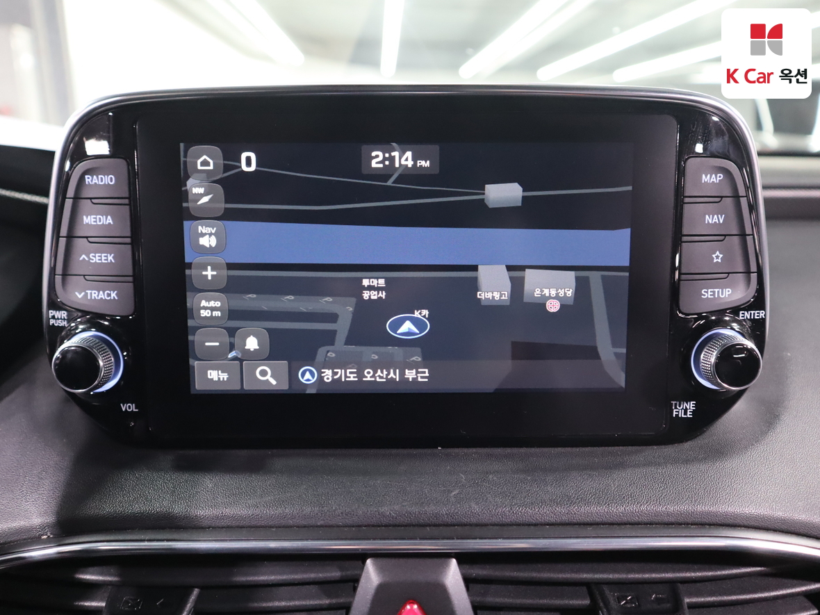 Hyundai Santa Fe 2020 - Image 14