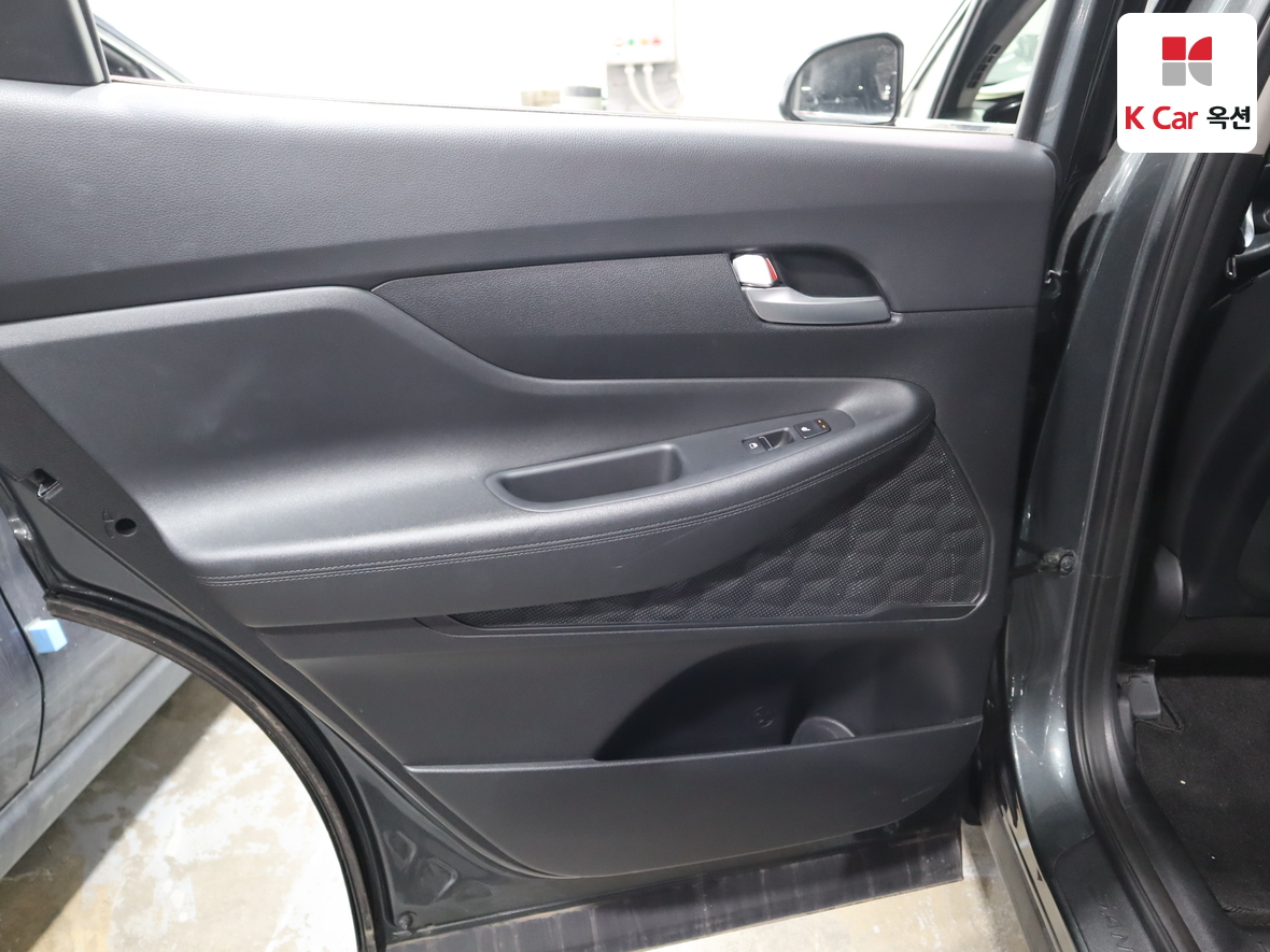 Hyundai Santa Fe 2020 - Image 22