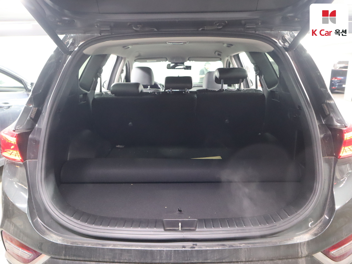 Hyundai Santa Fe 2020 - Image 25