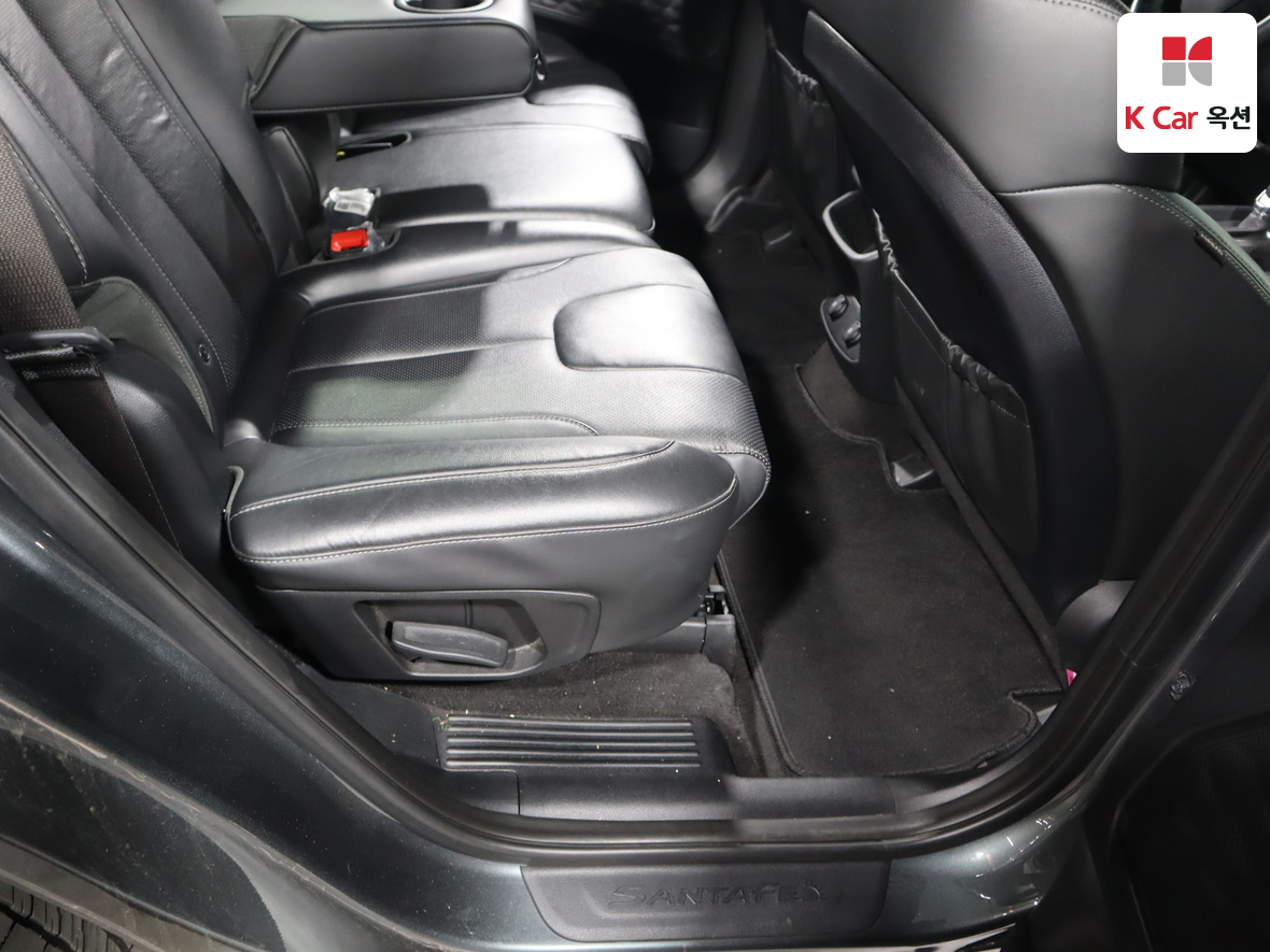 Hyundai Santa Fe 2020 - Image 29