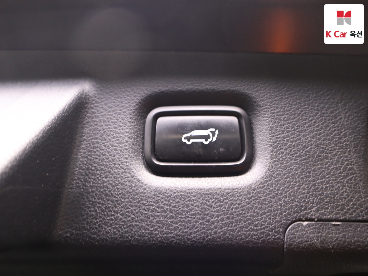 Hyundai Santa Fe 2020 - Image 27