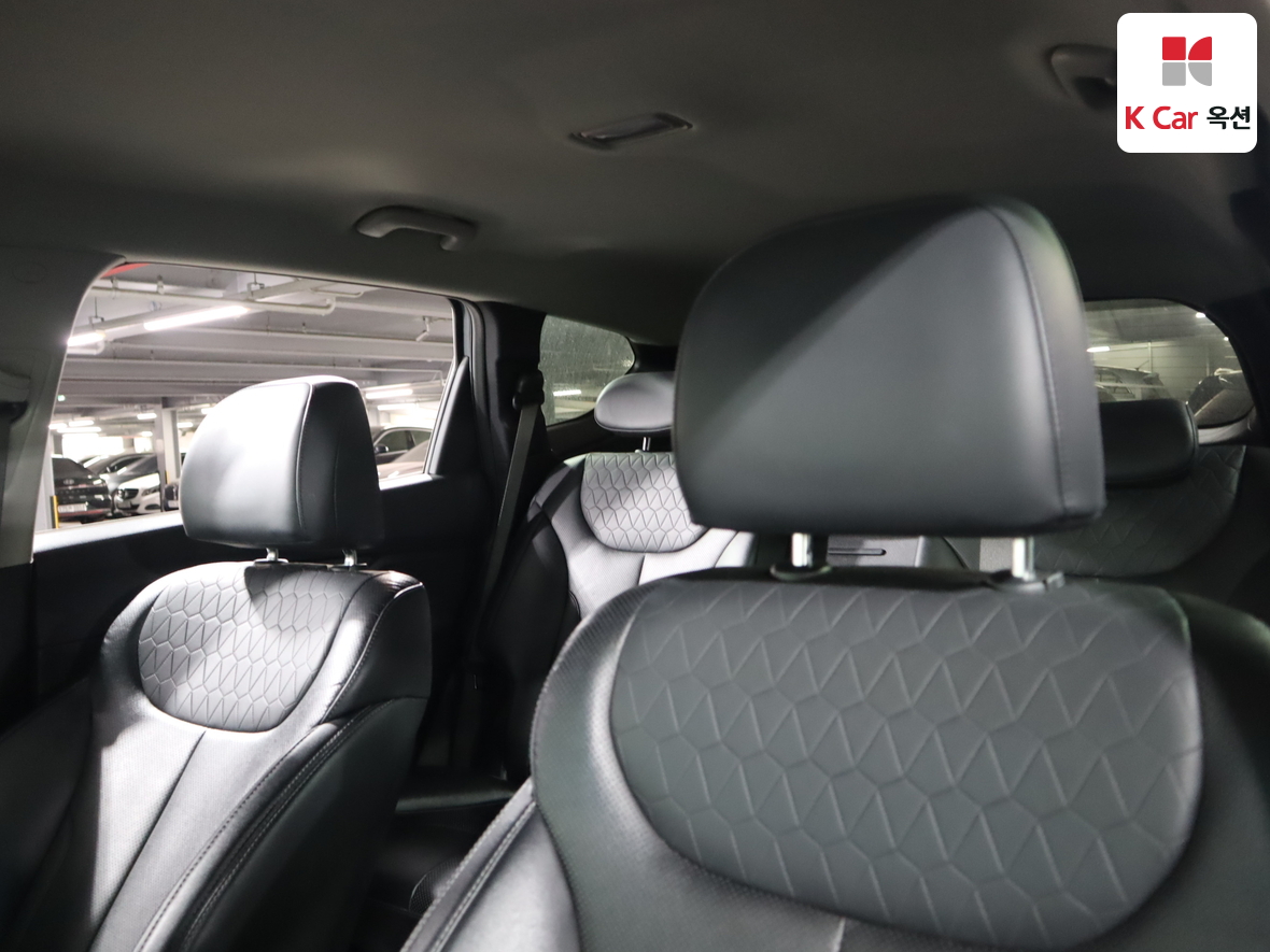 Hyundai Santa Fe 2020 - Image 19