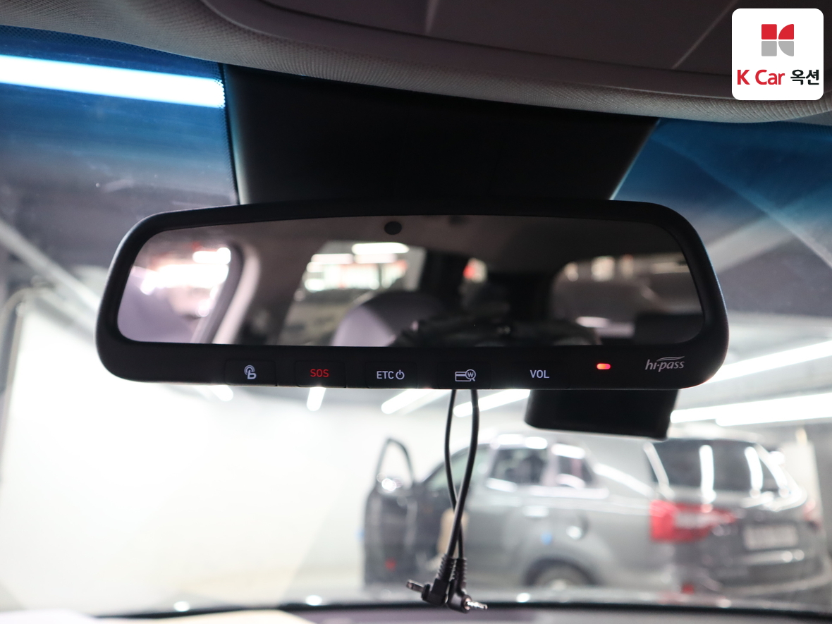 Hyundai Santa Fe 2020 - Image 13