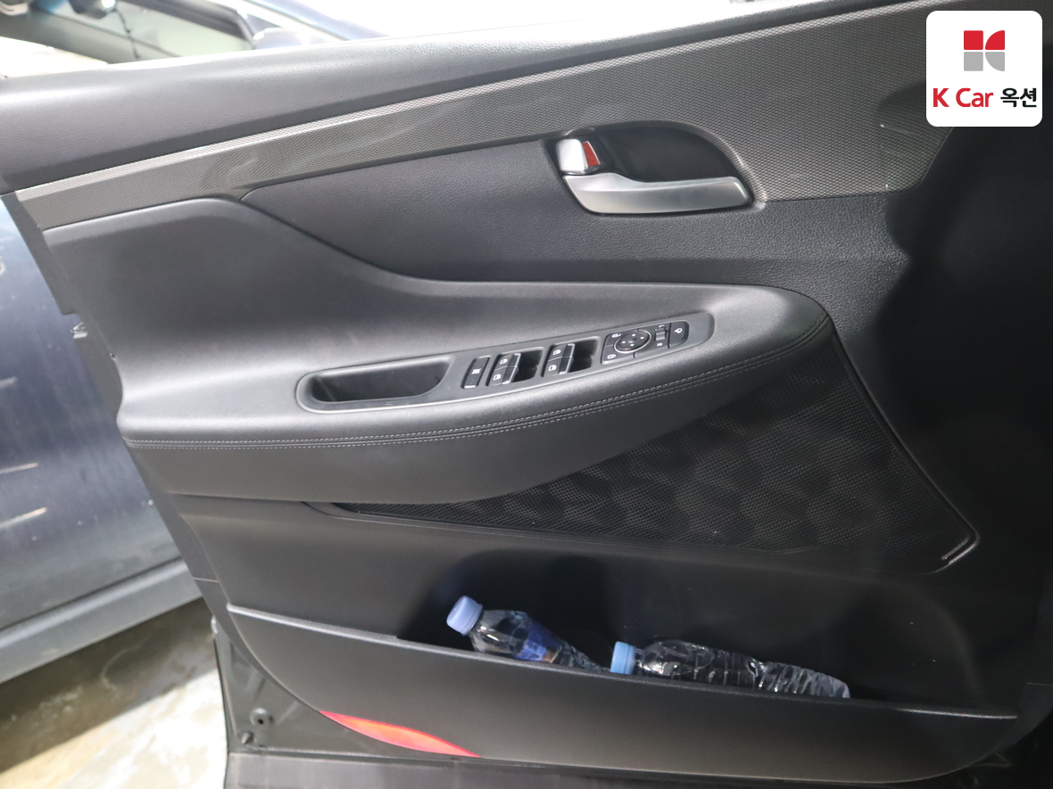 Hyundai Santa Fe 2020 - Image 8