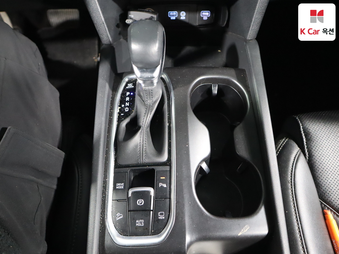 Hyundai Santa Fe 2020 - Image 16