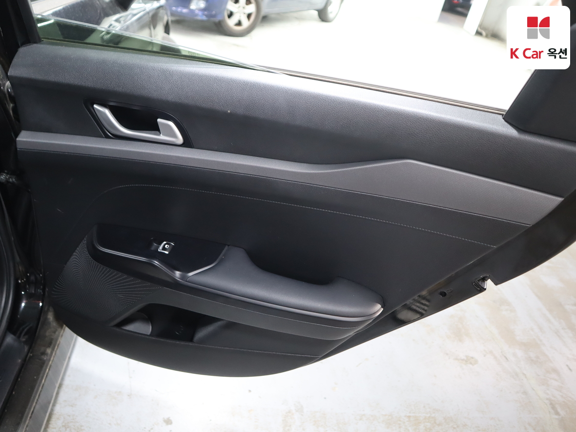 Kia K5 2021 - Image 25