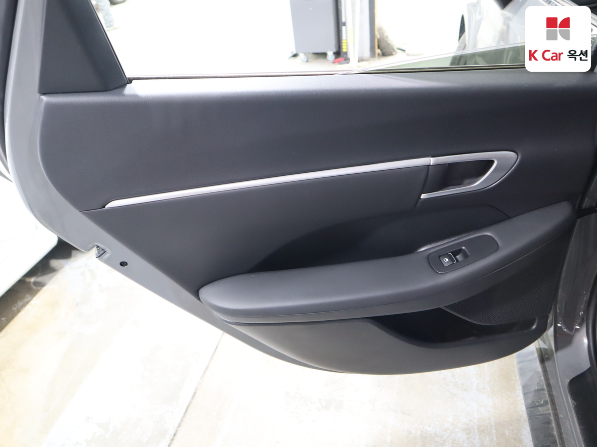 Hyundai Sonata 2022 - Image 21