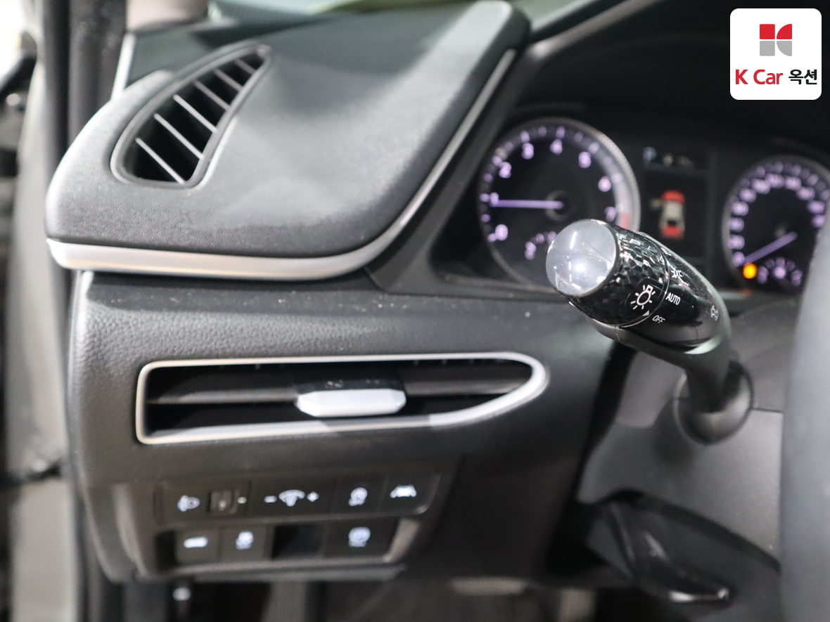 Hyundai Sonata 2022 - Image 9