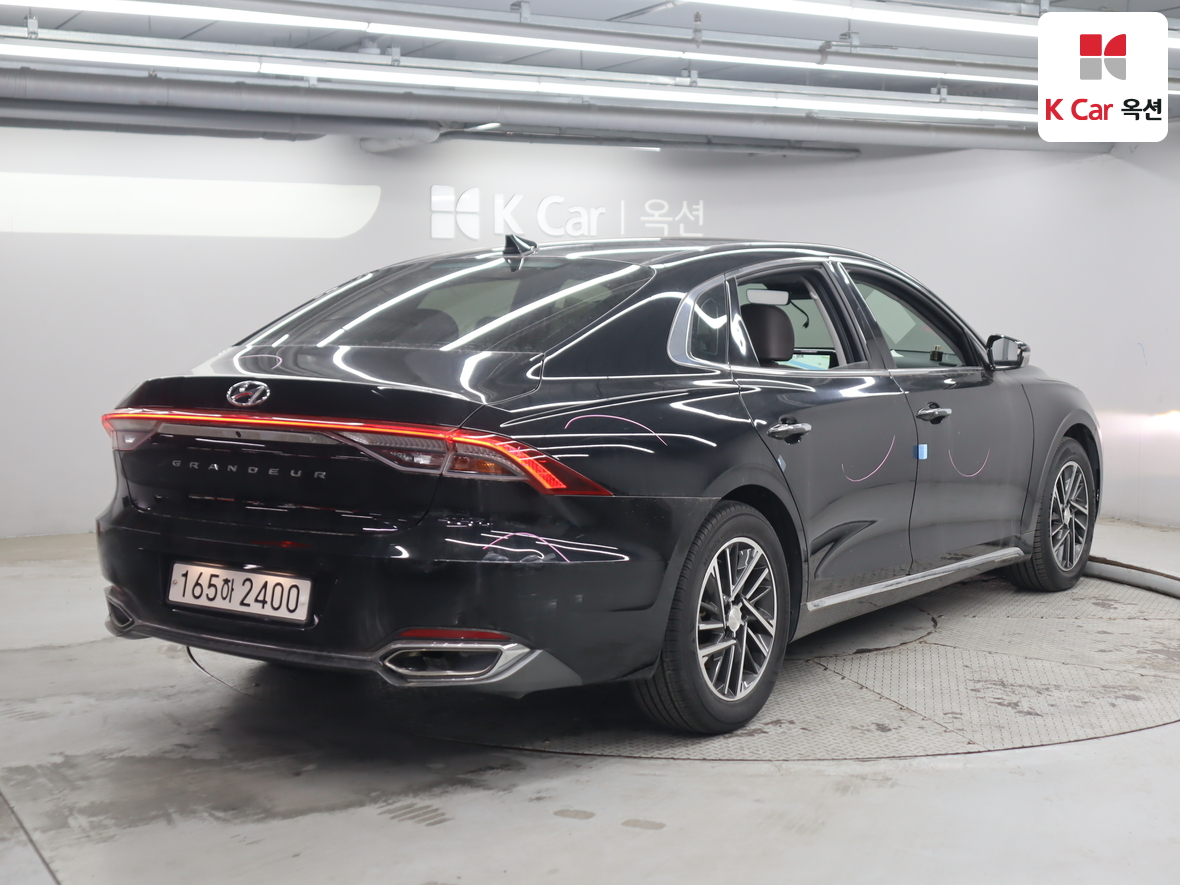 Hyundai Grandeur 2022 - Image 2