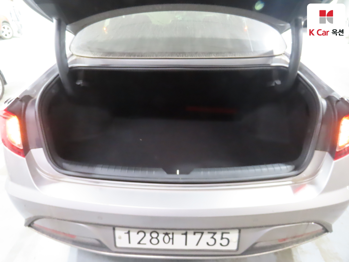 Hyundai Sonata 2020 - Image 24